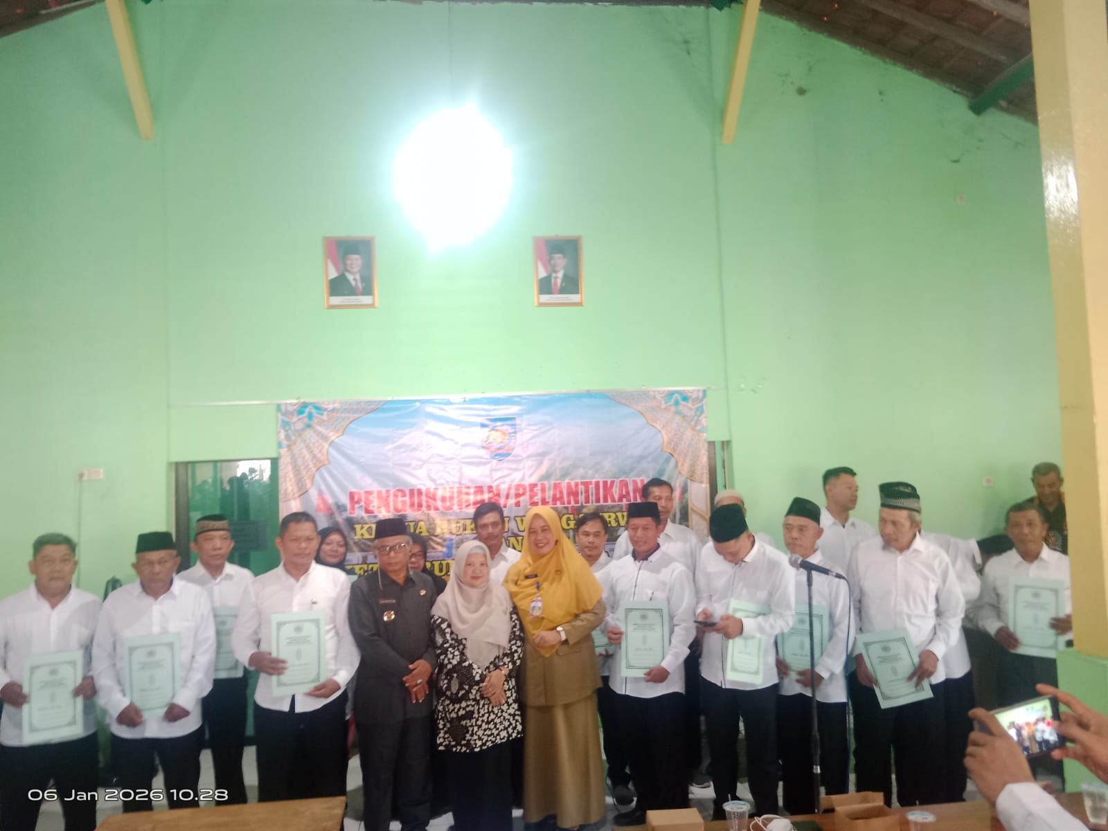 Pemdes Kalisapu Lantik 55 RT Perode 2026-2030, Dihadiri Camat dan Forkopimcam