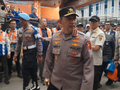Kapolri Tinjau Arus Balik Lebaran 2026 di Bakauheni, Pastikan Pelayanan Pemudik Optimal